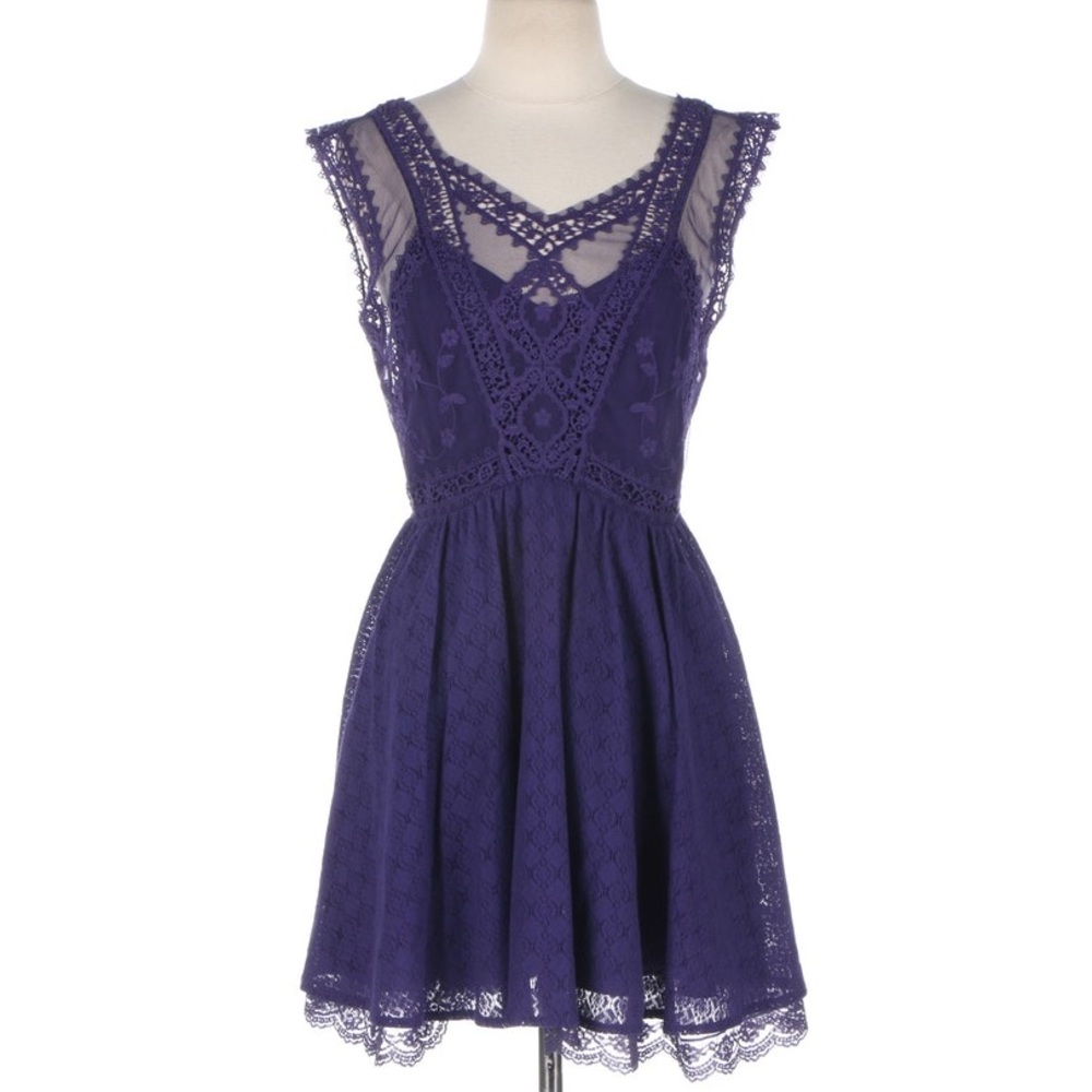 FREE PEOPLE LACE DRESS